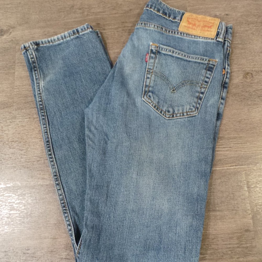Levis Men's 511 Slim Medium Wash Jeans 30X32